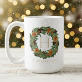Holiday Monogram Elegante getrocknete Orangenkiefe Kaffeetasse
