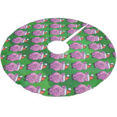 Holiday Pig in Weihnachtsmannmütze Pattern auf Grü Polyester Weihnachtsbaumdecke (Schrägansicht)