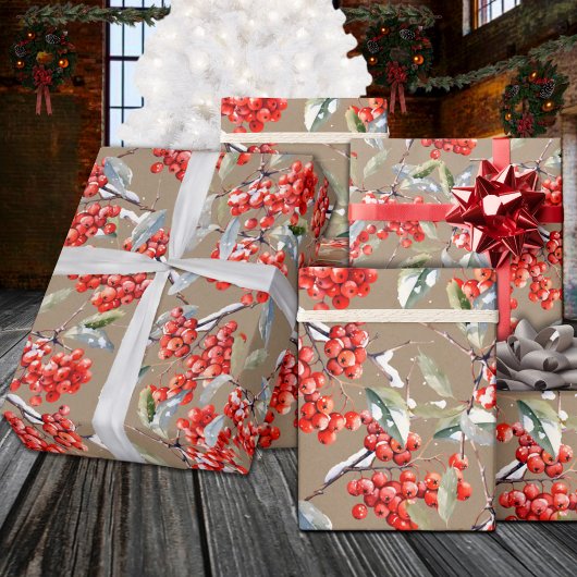 Holiday Red Winterberry Holly Rustic Kraft Geschenkpapier