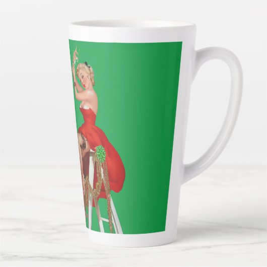 Holiday Shenanigans Retro Pinup Weihnachten Milchtasse (Rechts)