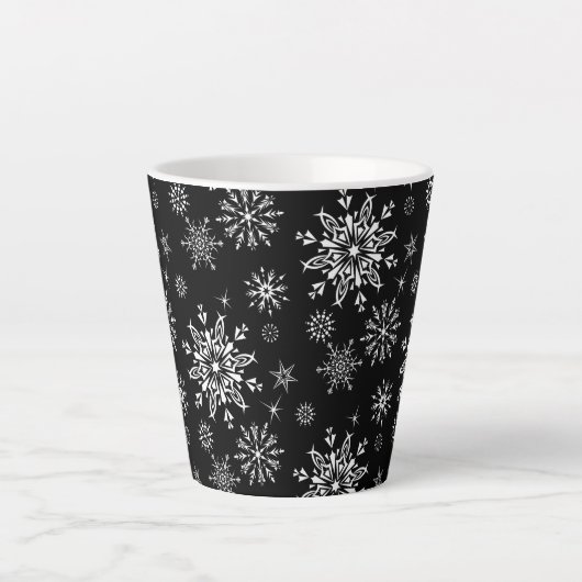 Holiday Snowflakes Latte Tasse (Vorderseite)