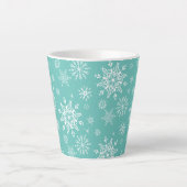 Holiday Snowflakes Latte Tasse (Vorderseite)