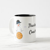 Holiday Snowman Basketball Coach Tasse (Vorderseite Links)