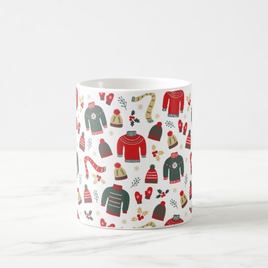 Holiday Sweaters Hats & Mittens Tasse (Mittel)