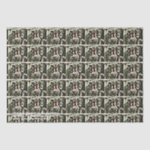 Holiday Wreath in Gardens