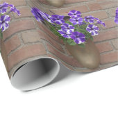 Holländer-Klotz mit lila blauem weißem Veilchen Geschenkpapier (Rolleneckpunkt)