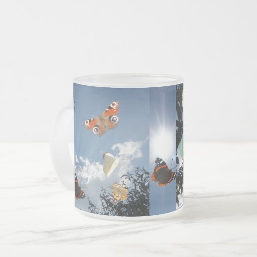 Holländische Schmetterlinge Mattierte Tasse aus Gl (Vorderseite Links)