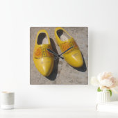 Holländische Schuhe aus Holz Quadratische Wanduhr (Zuhause)