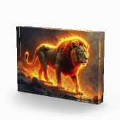 Höllenlandschaft der Feuerlöwen, die die Kunst des Fotoblock (Rechts)