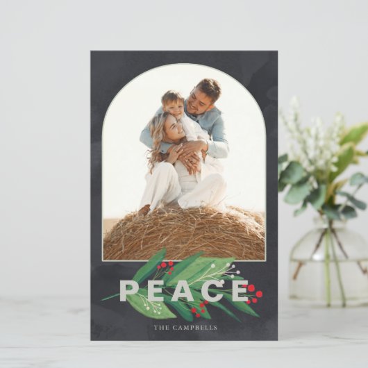 Holly Arch Peace Navy Foto Holiday Card (Stehend Vorderseite)