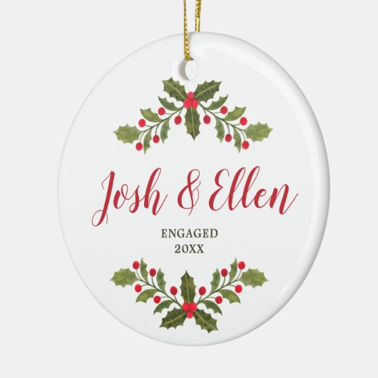 Holly Berries Greenery Personalisierte Verlobung Keramik Ornament (Links)