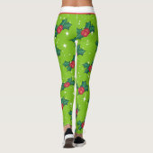Holly Berries mit Schnee und Sternen auf Bright Gr Leggings (Rückseite)