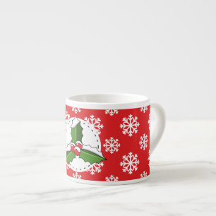 Holly Berry auf Red White Snowflakes Pattern Espressotasse