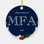 Holly Berry Blue White MFA Abschluss Name Year Keramik Ornament (Vorne)