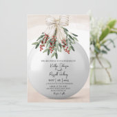 Holly Berry Christmas Ornament Einladung zur Hochz (Stehend Vorderseite)