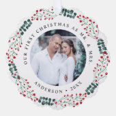 Holly Berry Wreath First Christmas Wedding Foto Ornament Karte (Vorderseite)