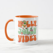 Holly Jolly Vibes Retro Orange Weihnachtsname Tasse (Links)
