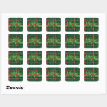 Holly on Christmas Kariert 8 Quadratischer Aufkleber<br><div class="desc">Holly und Beeren auf Weihnachten Karierten Aufkleber.</div>