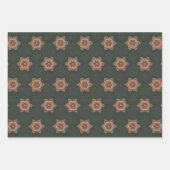 Holly Star Wrapping Paper 1 Red und 2 Green Pieces Geschenkpapier Set (Vorderseite 2)