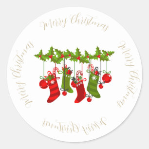 Holly und Berries mit Weihnachtsfeiern und Strümpf Runder Aufkleber