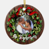 Holly Wreath First Christmas Couple Wedding Foto Keramik Ornament (Vorne)