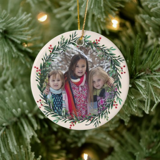 Holly Wreath Fügen Sie Ihr eigenes Foto Weihnachte Keramik Ornament (Baum)