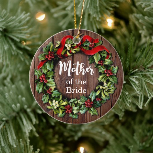 Holly Wreath Mutter der Braut Custom Wedding Keramik Ornament (Baum)