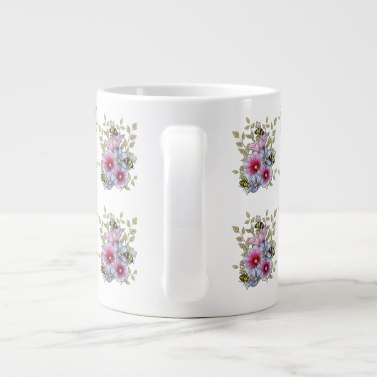 Hollyhocks and Blue Flowers with Bumble BEES Jumbo-Tasse (Rückseite)