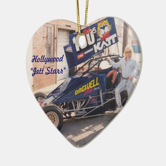 Hollywood Jett Starr mit seinem Schmutz-Auto Keramikornament (Links)