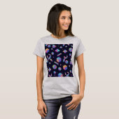 Holographic 3D Geometric Space Aesthetic Tee (Vorne ganz)