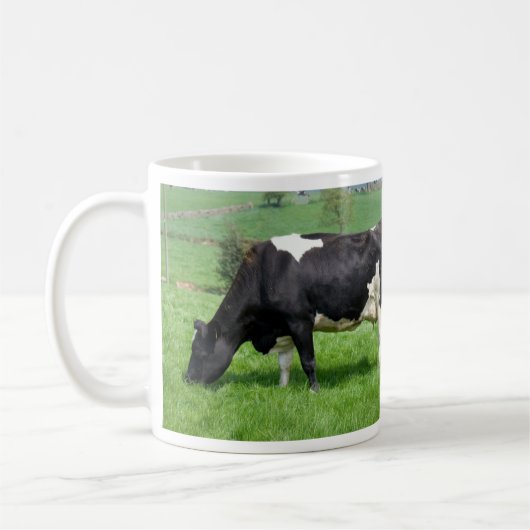 Holstein Cow Grazing Tasse (Links)