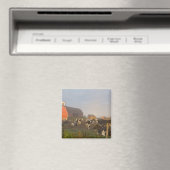 Holstein Milchkühe außerhalb einer Scheune bei Son Magnet (In Situ (Geschirrspüler))