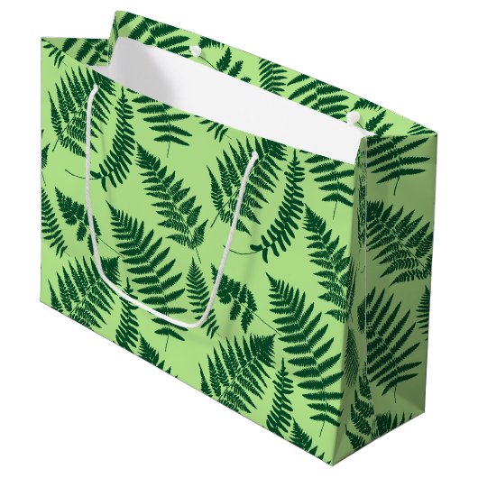 Holz-Fern-Muster, Smaragd und leicht grün Große Geschenktüte (Vorderseite Schrägansicht)