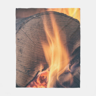 Holz in Flammen Fleecedecke