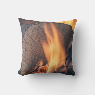 Holz in Flammen Kissen