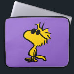 Holz in Sonnenbrille Laptopschutzhülle<br><div class="desc">Werfen Sie einen Blick auf dieses super niedliche Design mit Woodstock coole Sonnenbrille.</div>