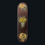 Holz Look Sonnenblume Blumenstrauß Skateboard<br><div class="desc">Dieses Design kann personalisiert werden, indem Sie die Option Anpassen auswählen, um Text hinzuzufügen oder andere Änderungen vorzunehmen. Wenn dieses Produkt die Möglichkeit hat, das Design auf einen anderen Gegenstand zu übertragen, stellen Sie bitte sicher, dass das Design bei Bedarf angepasst wird. Kontaktieren Sie mich unter colorflowcreations@gmail.com , wenn Sie...</div>