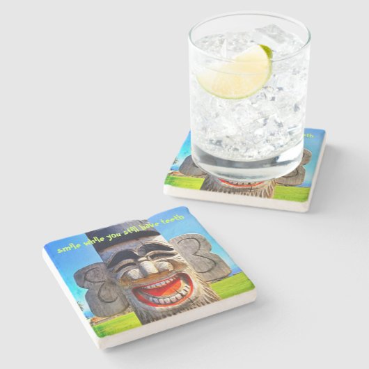 Holz Totum lächeln, während Sie noch Zähne Zitat h Steinuntersetzer (Seitenansicht)