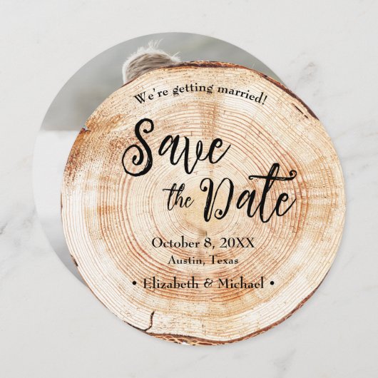 Holzbaumstumpf Rustikale Hochzeit Speichern Sie da Einladung (Vorne/Hinten)