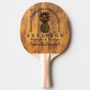 Holzblock-Hochzeitsbogen mit Ananas und Namen Tischtennis Schläger