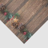 Holzboden mit Kiefernzapfen Seidenpapier (Ausschnitt)