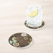 Holzboden mit mechanischem Seepferd Getränkeuntersetzer (Seite)