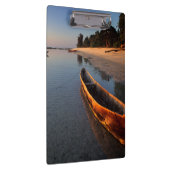 Holzboote am Tondooni Beach Klemmbrett (Rechts)
