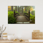 Holzbrücke im japanischen Gartenposter Poster (Küche)