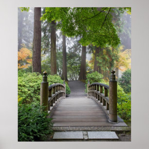 Holzbrücke in japanischem Gartenposter Poster
