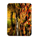 Holzbrücke und Bach im Herbst Magnet (Vertikal)