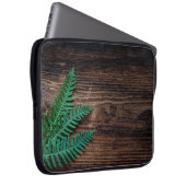 Hölzer mit kleinem Farngras aus Pflanze Laptopschutzhülle (Vorne Rechts)