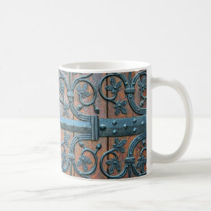 Hölzerne Tore im mittelalterlichen Stil der Basili Kaffeetasse