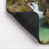 Hölzerner Gehweg durch Vintgar Schluchtschlucht Mousepad (Ecke)