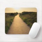 Hölzerner Gehweg zum auf den Strand zu setzen Mousepad (Mit Mouse)